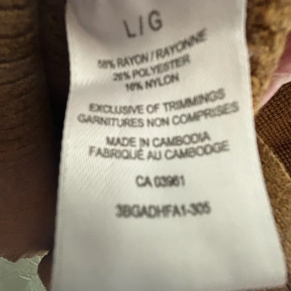 Denver Hayes Cropped Sweater - Picture 4 of 4